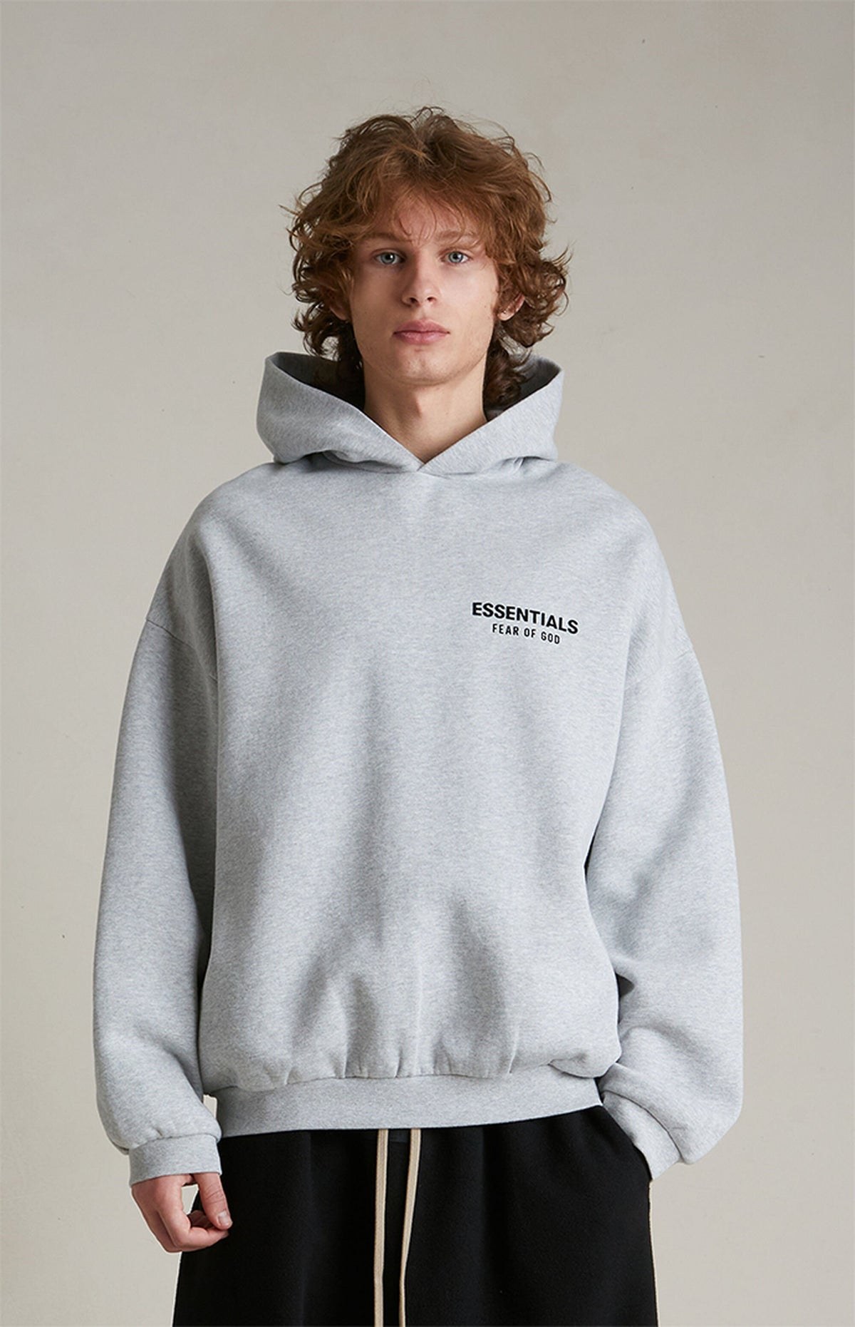 Essentials Hoodie “Light Heather Gray” (FW24) – תמונה 3
