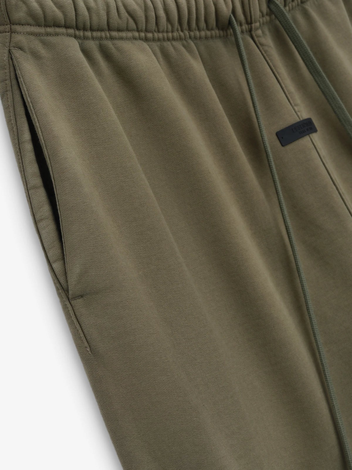 Essentials Heavy Sweatpants “Military” (FW24) – תמונה 3