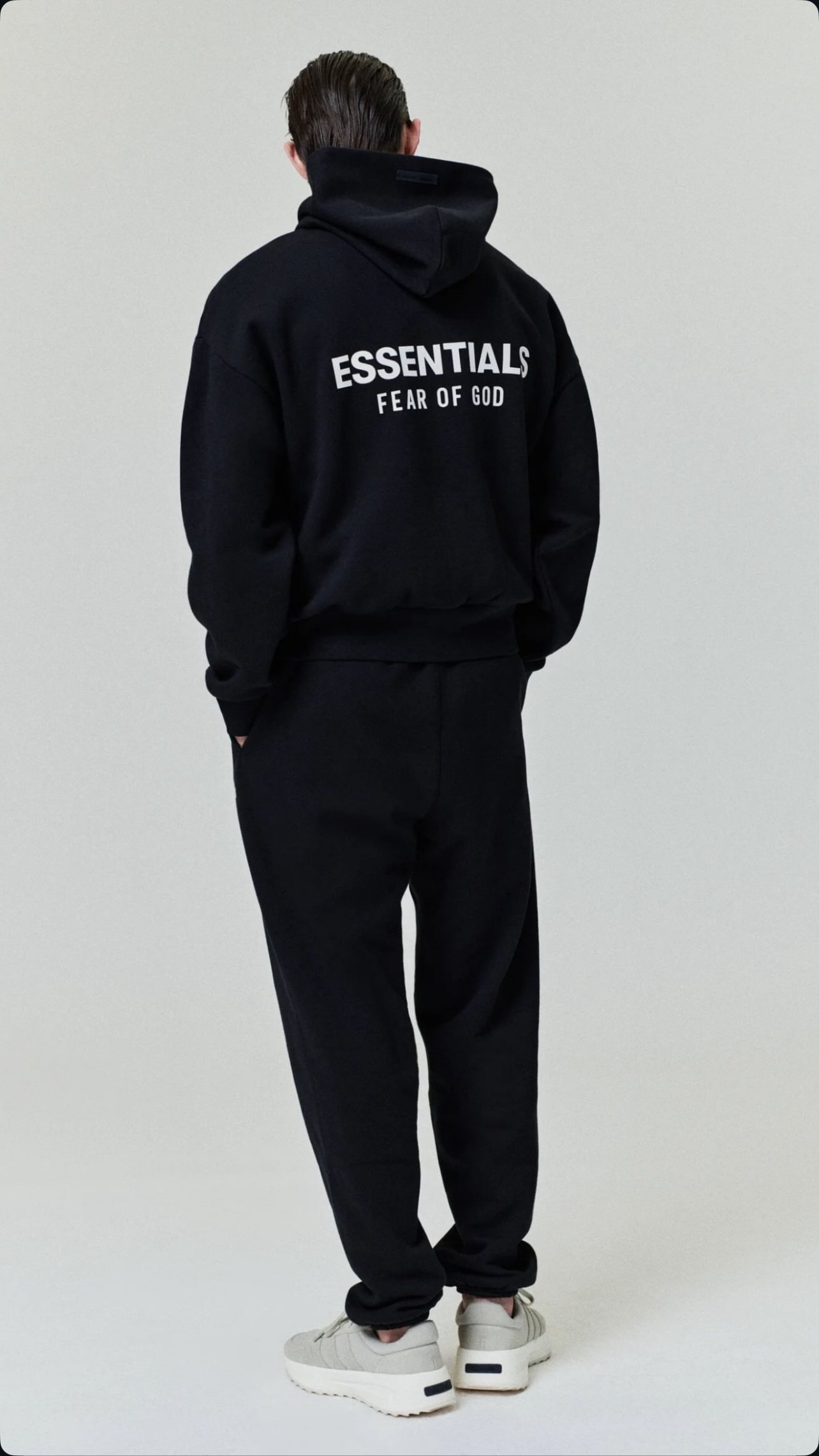 ESSENTIALS FLEECE