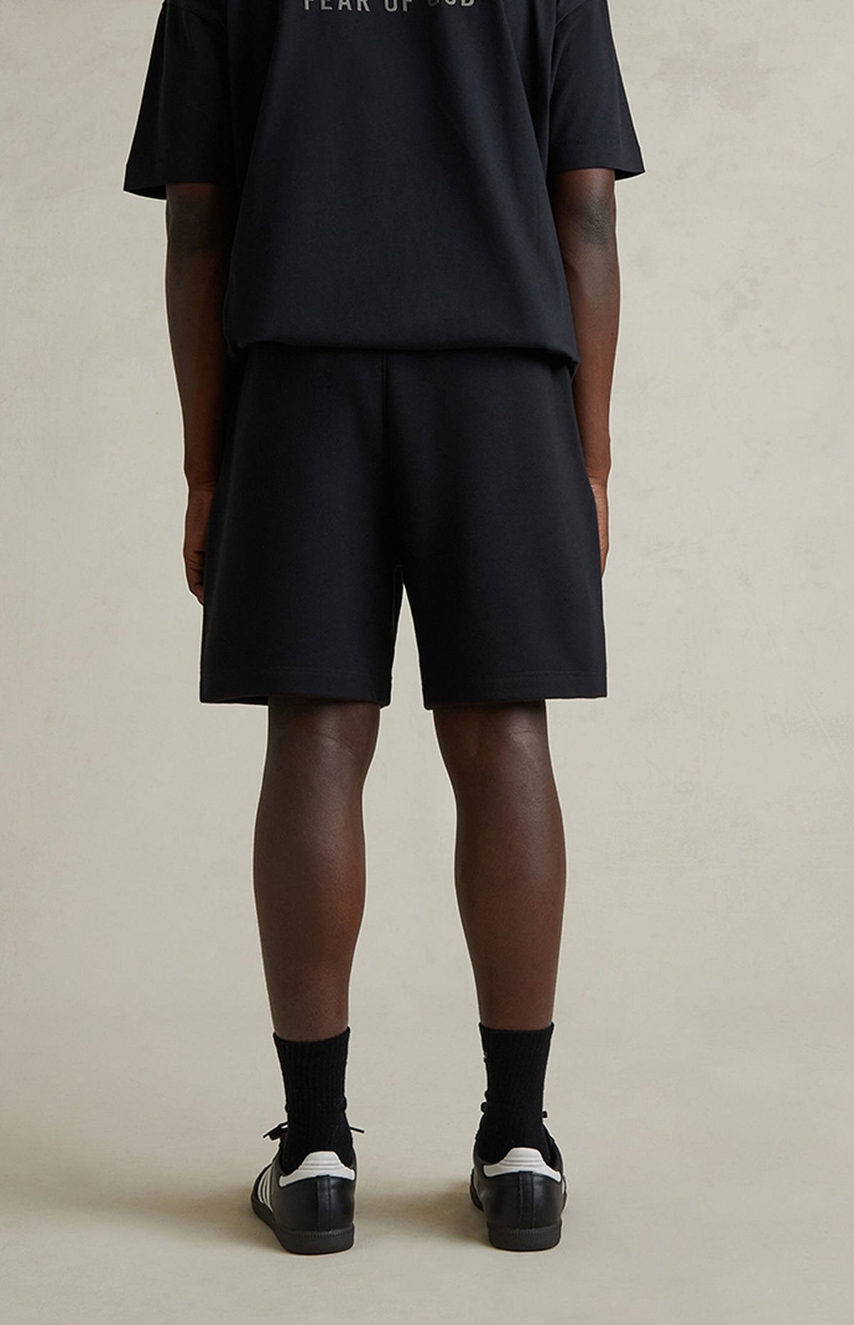 Essentials Shorts “Jet Black” (FW25) – תמונה 4