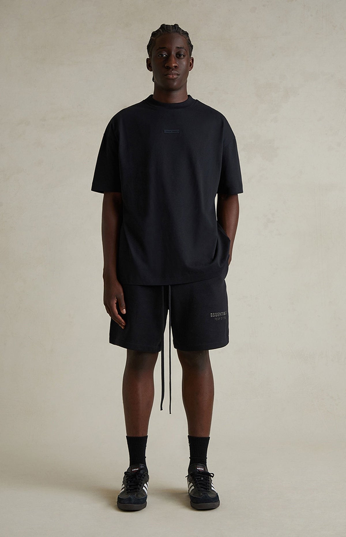 Essentials Shorts “Jet Black” (FW25) – תמונה 6